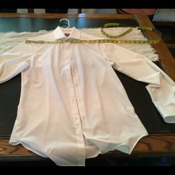 Van Heusen dress shirt - Picture 2 of 6